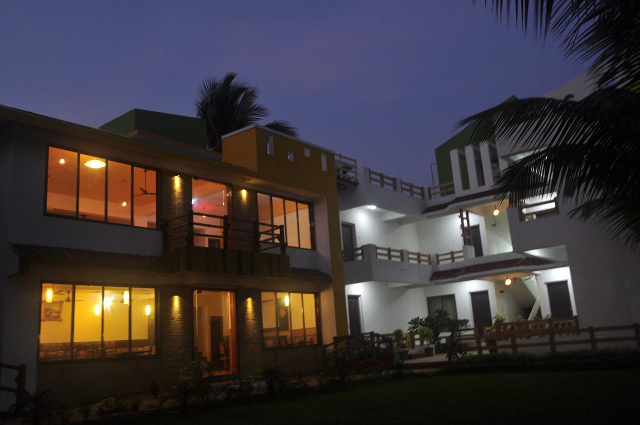 Resort Ruturaj Inn Alibag Zewnętrze zdjęcie